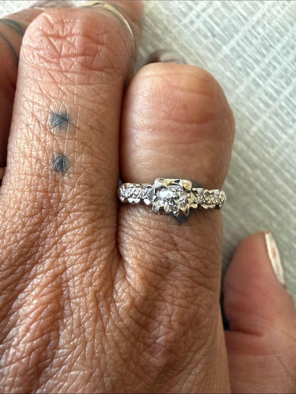 ✨Elegant 14k gold Women's Diamond Ring✨ - Picture 6 of 6